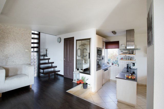 Eladó családi ház, Szentendrén 149 M Ft, 5 szobás