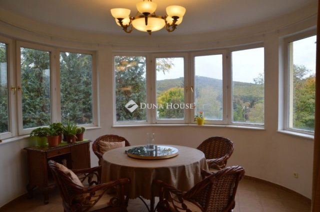 Eladó családi ház, Budapesten, II. kerületben 267.72 M Ft