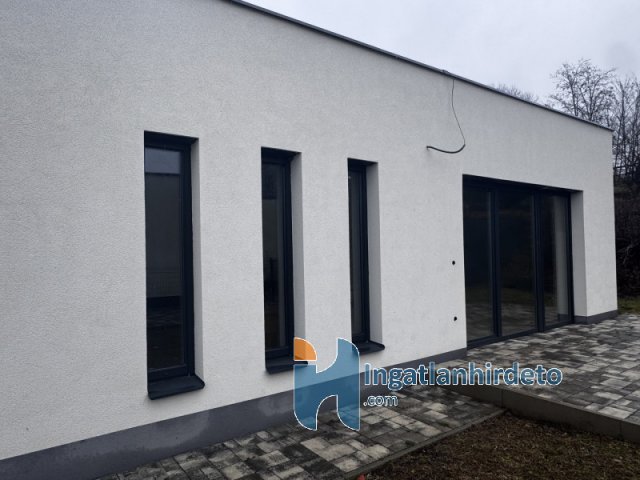 Eladó családi ház, Zalaegerszegen 59 M Ft, 3 szobás