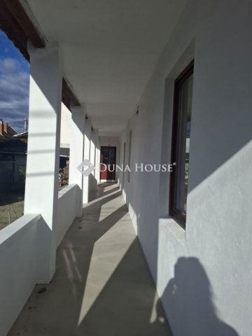 Eladó családi ház, Piliscsabán 95 M Ft, 3 szobás