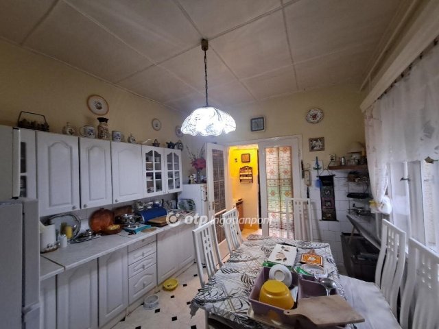 Eladó családi ház, Tápiószecsőn 47 M Ft, 3 szobás