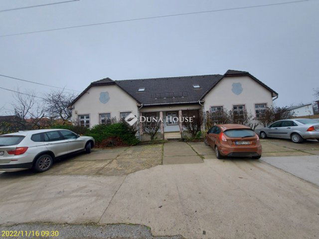 Eladó iroda, Taktaharkányon, Magtár utcában 23.805 M Ft