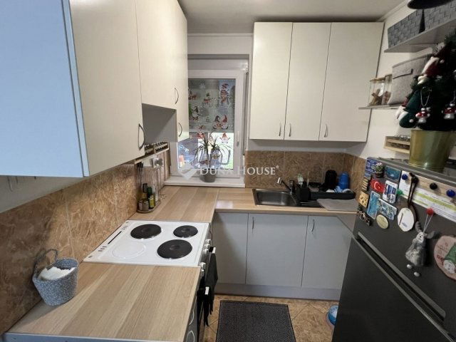 Eladó családi ház, Baracskán 36 M Ft, 3 szobás