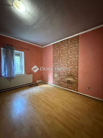 Eladó családi ház, Monoron, Bem utcában 56.9 M Ft, 6 szobás