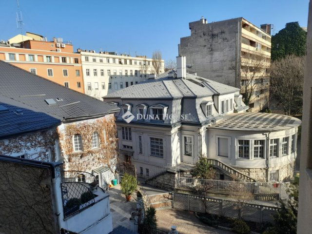 Eladó téglalakás, Budapesten, XII. kerületben, Maros utcában