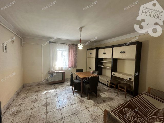 Eladó családi ház, Jászszentlászlón 15.9 M Ft, 2 szobás