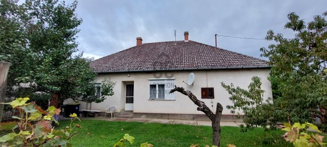 Eladó családi ház, Kisvarsányon 27 M Ft, 3 szobás
