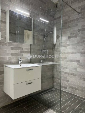 Eladó téglalakás, Budapesten, II. kerületben 109.9 M Ft