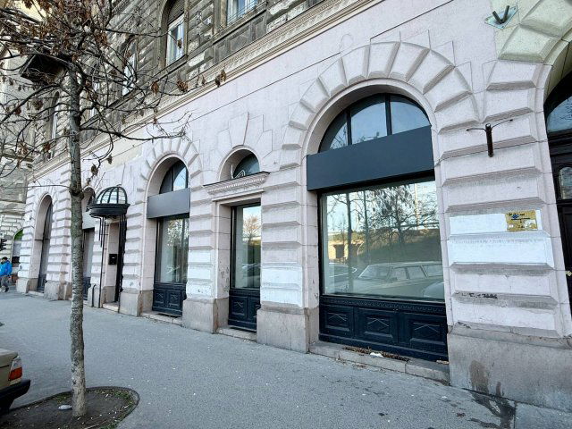 Eladó üzlethelyiség, Budapesten, VI. kerületben 205 M Ft