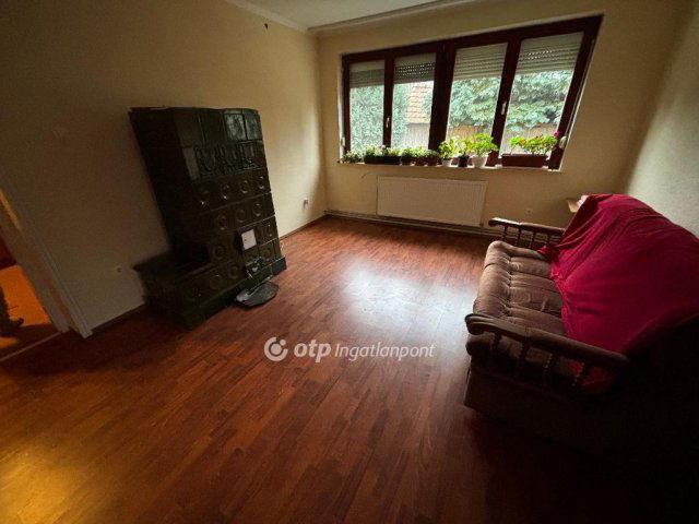 Eladó családi ház, Tiszaeszláron 29.9 M Ft, 3+1 szobás