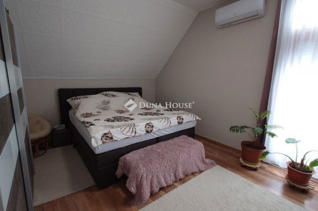 Eladó családi ház, Kiskunfélegyházán 75 M Ft, 4 szobás