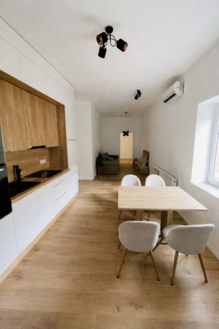 Eladó téglalakás, Pécsett, Mária utcában 69.9 M Ft, 3 szobás