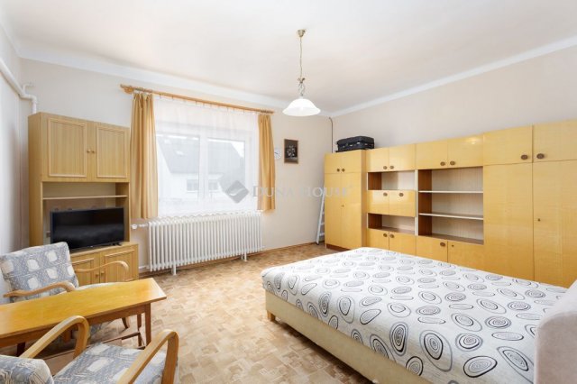 Eladó családi ház, Győrött 79.99 M Ft, 3 szobás