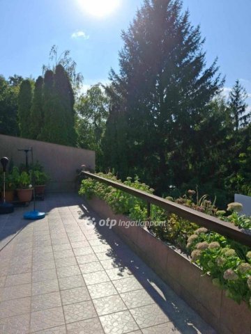 Eladó téglalakás, Zalaegerszegen 52.4 M Ft, 1+2 szobás