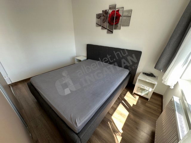 Kiadó téglalakás, albérlet, VIII. kerületben, Corvin sétányon