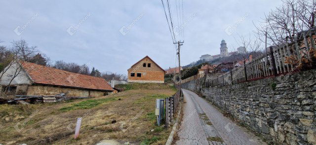 Eladó telek, Pannonhalmán 18.5 M Ft / költözzbe.hu