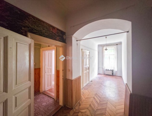 Eladó téglalakás, Budapesten, VII. kerületben 75 M Ft, 2 szobás