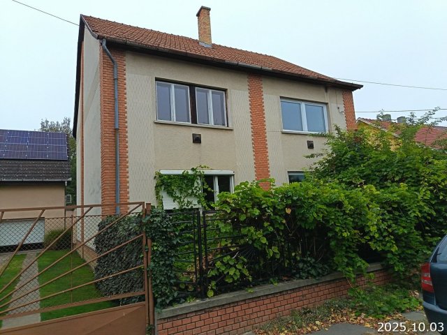 Eladó ikerház, Szegeden, Fürj utcában 160.15 M Ft, 1+1 szobás