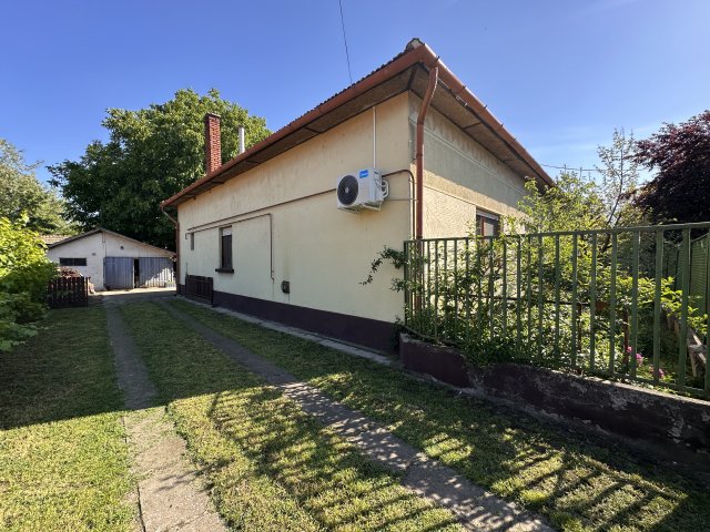 Eladó családi ház, Kunágotán 13.5 M Ft, 3 szobás