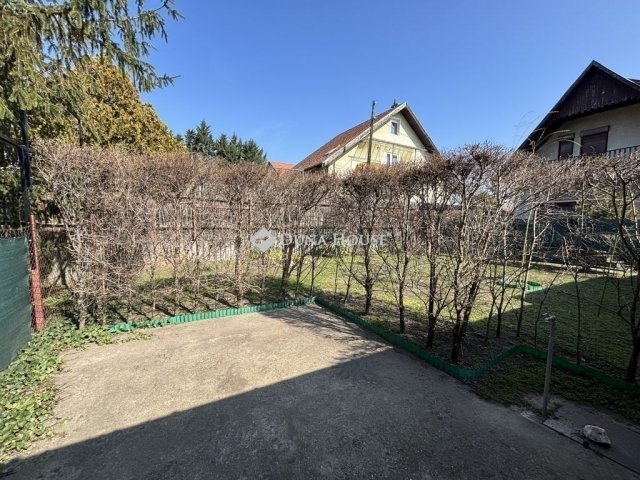 Eladó családi ház, Budapesten, III. kerületben 59.9 M Ft