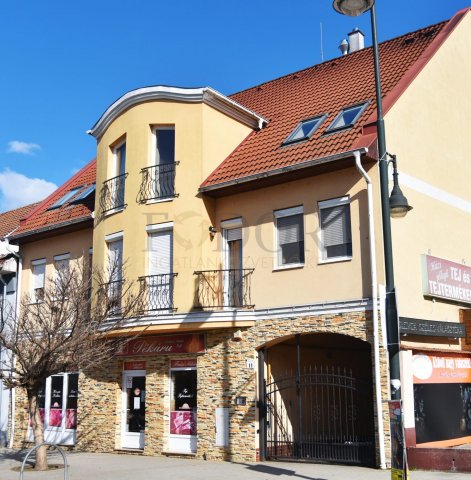 Eladó téglalakás, Hajdúnánáson 45 M Ft, 3 szobás