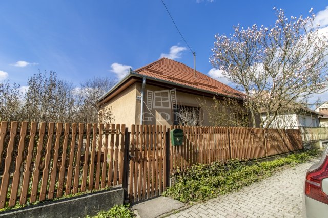 Eladó családi ház, Püspökhatvanon 36 M Ft, 3 szobás