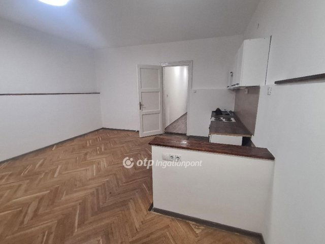 Eladó téglalakás, Budapesten, XIV. kerületben 66.9 M Ft