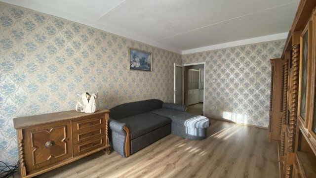 Kiadó panellakás, albérlet, Debrecenben 220 E Ft / hó, 2 szobás