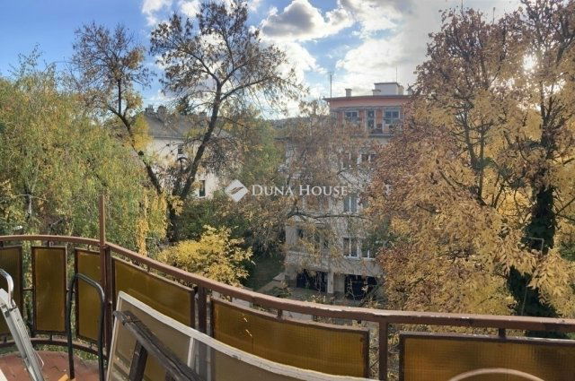 Eladó téglalakás, Budapesten, II. kerületben 149.9 M Ft