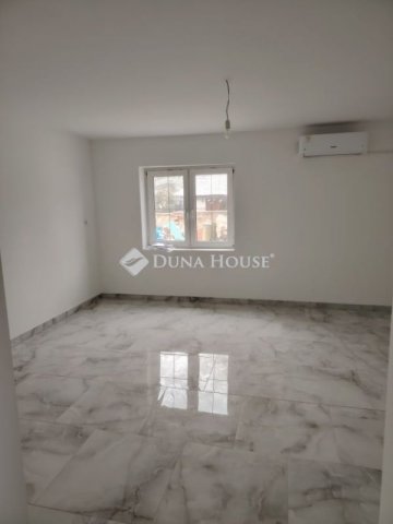 Eladó családi ház, Kübekházán 50 M Ft, 3 szobás