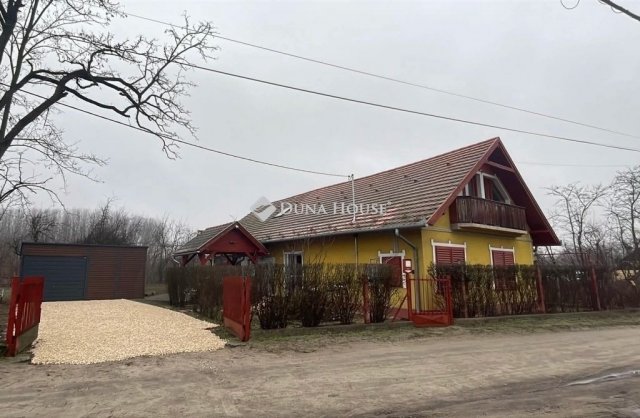 Eladó mezogazdasagi ingatlan, Cserkeszőlőn 46.5 M Ft, 4 szobás