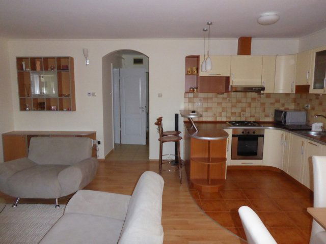 Eladó téglalakás, Tiszaújvárosban, Örösi úton 79.9 M Ft