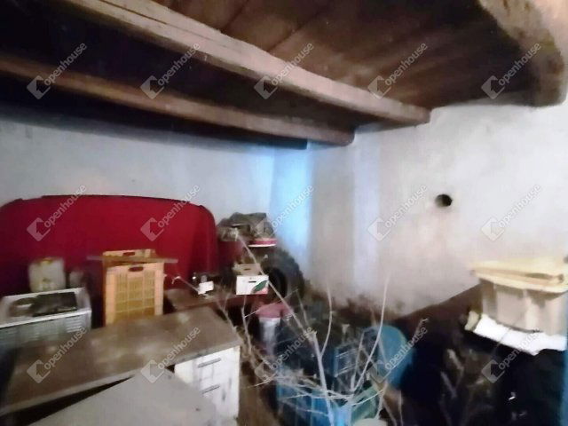 Eladó nyaraló, Pacsán 9.9 M Ft, 1 szobás / költözzbe.hu