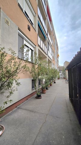 Eladó téglalakás, Kecskeméten 49.9 M Ft, 3 szobás