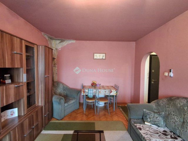 Eladó panellakás, Miskolcon 25 M Ft, 2 szobás