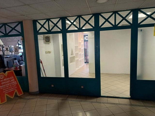 Eladó üzlethelyiség, Pécsett 13 M Ft / költözzbe.hu