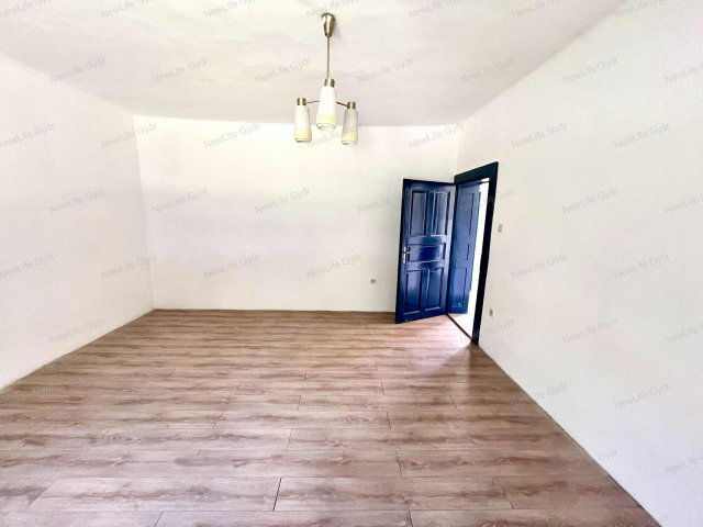 Eladó családi ház, Soboron 30 M Ft, 3+1 szobás