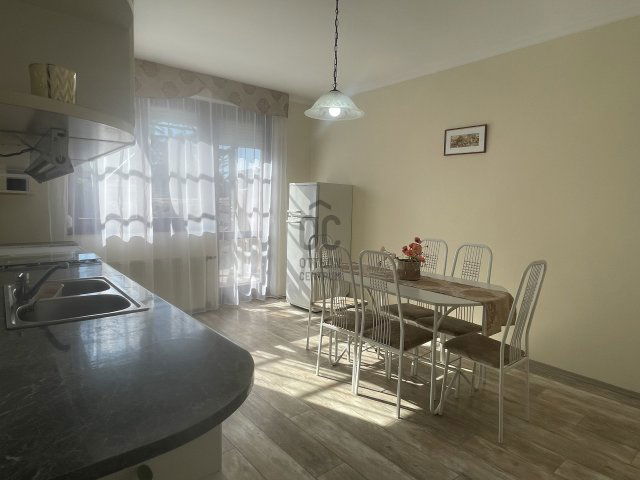 Kiadó családi ház, albérlet, Debrecenben 450 E Ft / hó