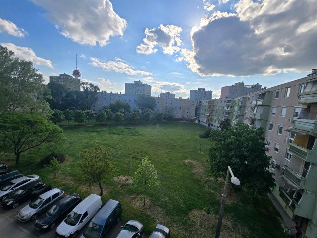 Eladó panellakás, Szegeden, Hont Ferenc utcában 45.8 M Ft