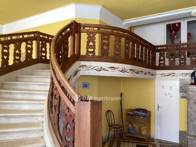 Eladó családi ház, Mezőtúron 64.9 M Ft, 5+2 szobás