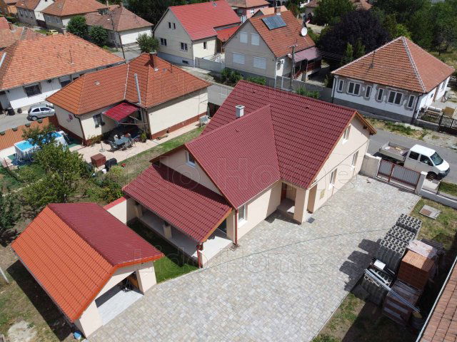 Eladó családi ház, Hatvanban 85 M Ft, 3+1 szobás