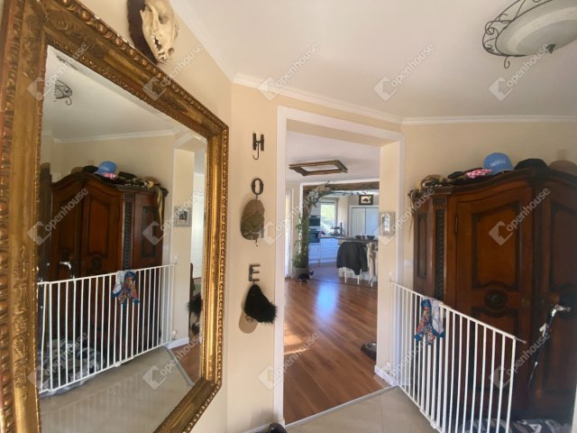 Eladó családi ház, Mosonmagyaróváron 135 M Ft, 5 szobás