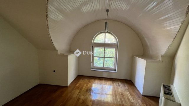 Eladó családi ház, Budapesten, XVI. kerületben 174 M Ft