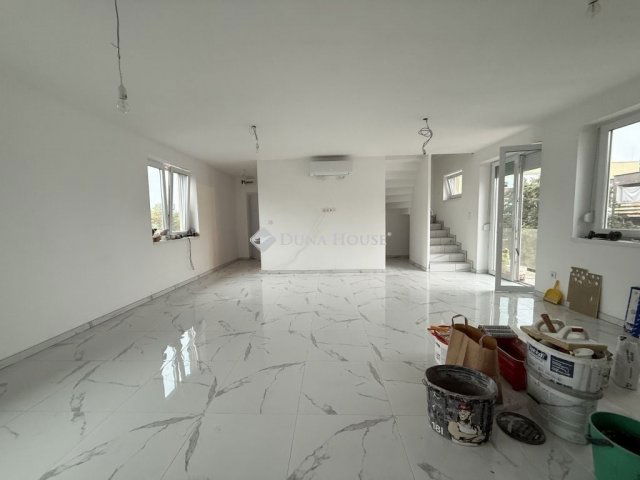 Eladó téglalakás, Budapesten, XIV. kerületben 99.9 M Ft