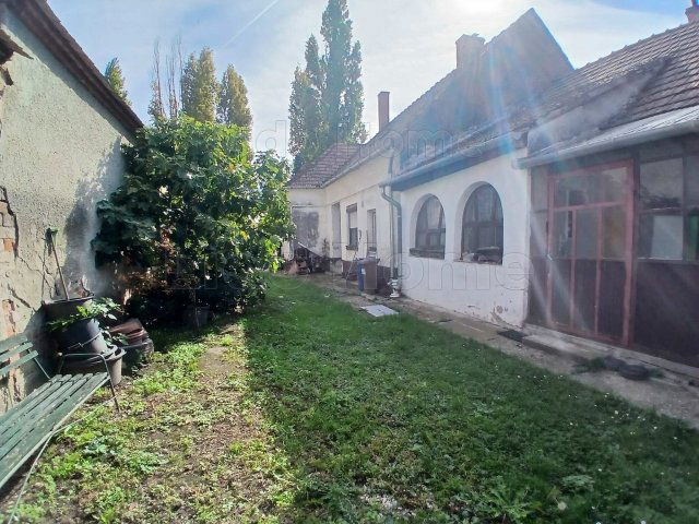 Eladó családi ház, Rábapordányon 30 M Ft, 3 szobás