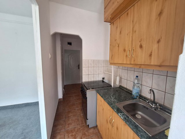 Kiadó panellakás, albérlet, Miskolcon 110 E Ft / hó, 1+1 szobás