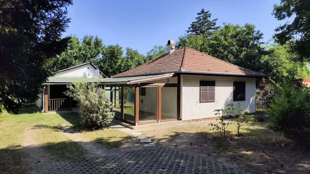 Eladó nyaraló, Balatonföldváron 89.9 M Ft / költözzbe.hu