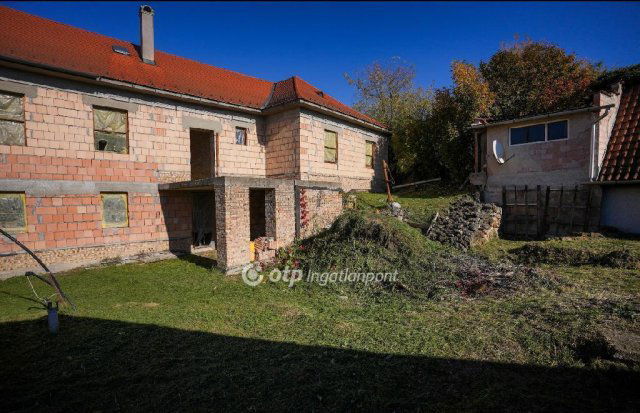 Eladó családi ház, Egerben 169 M Ft, 6 szobás