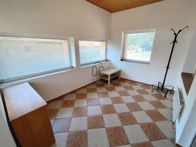 Kiadó családi ház, albérlet, Balatonfűzfőn 200 E Ft / hó