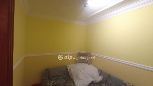 Eladó családi ház, Jászfényszarun 18.5 M Ft, 1+2 szobás